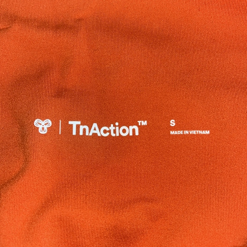 Aritzia TnAction set - Picture 4 of 6